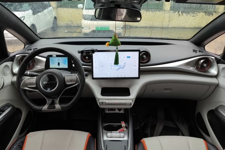 Used BYD Dolphin 2021 401km Knight Edition Center Console