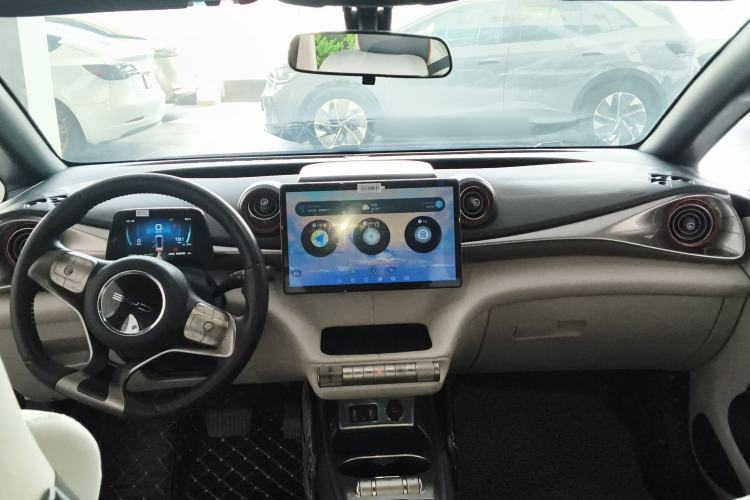 Used BYD Dolphin 2021 405 km Free Version Center Console