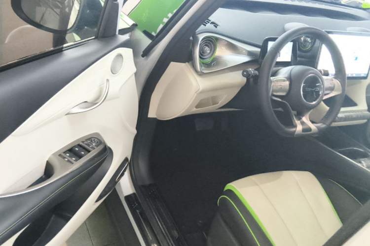 Used BYD Dolphin 2021 405 km Fashion Edition Driver Seat