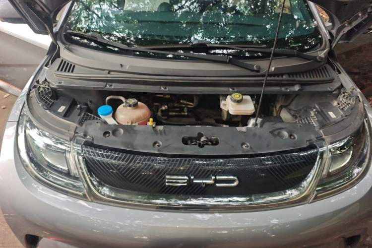 Used BYD Dolphin 2021 405 km Free Version Engine Bay