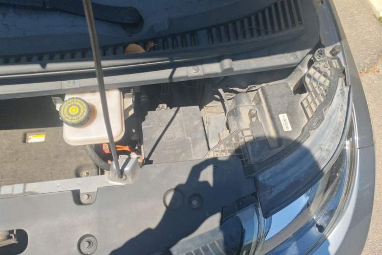 Used BYD Dolphin 2021 405 km Fashion Edition Engine Bay Left