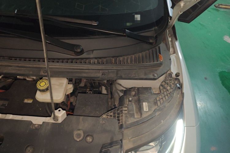 Used BYD Dolphin 2021 405 km Free Version Engine Bay Left