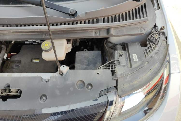 Used BYD Dolphin 2021 405 km Fashion Edition Engine Bay Left