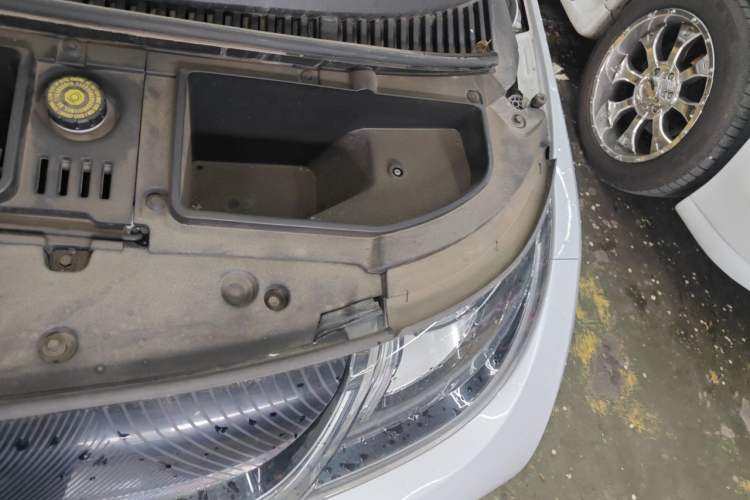 Used BYD Dolphin 2021 405 km Free Version Engine Bay Left