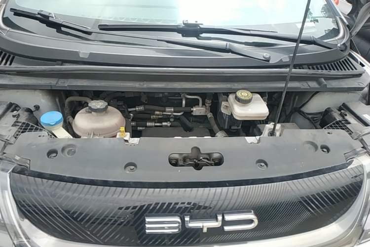Used BYD Dolphin 2021 405 km Fashion Edition Engine Bay