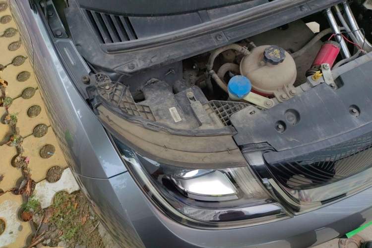 Used BYD Dolphin 2021 405 km Fashion Edition Engine Bay Right