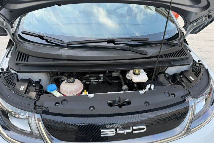 Used BYD Dolphin 2021 405 km Fashion Edition Engine Bay