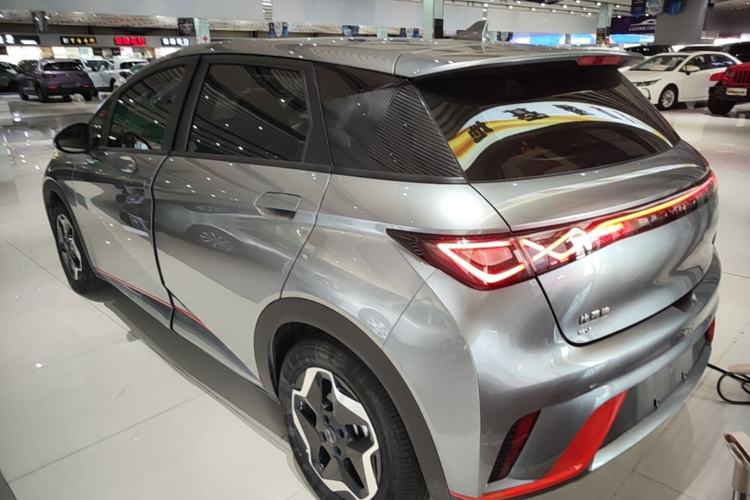 Used BYD Dolphin 2021 405 km Fashion Edition Exterior 2