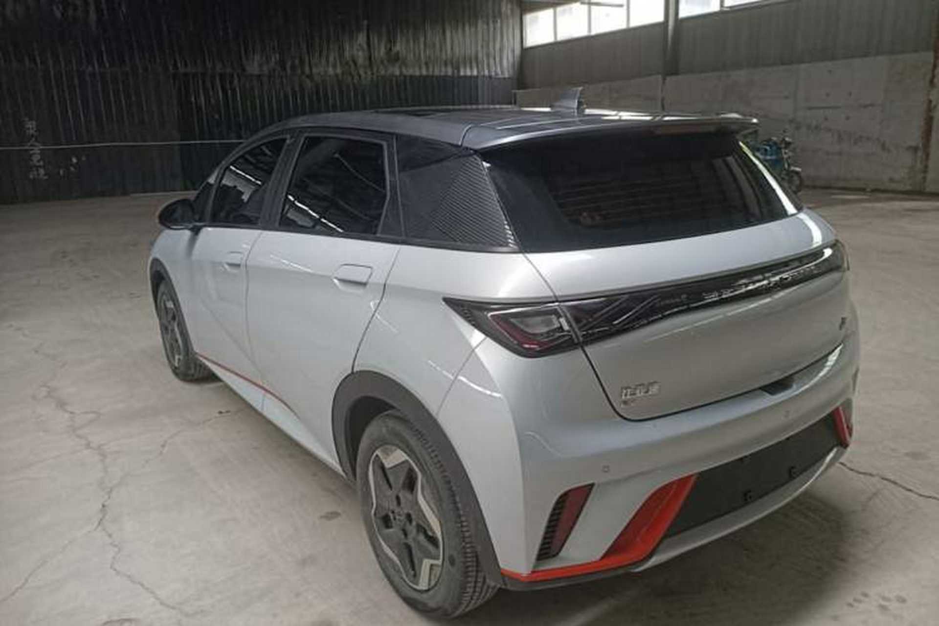 Used BYD Dolphin 2021 405 km Fashion Edition Exterior 2