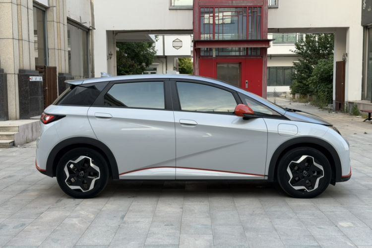 Used BYD Dolphin 2021 405 km Fashion Edition Exterior 7