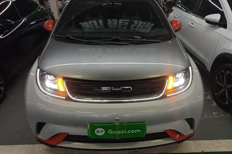 Used BYD Dolphin 2021 405 km Free Version Front