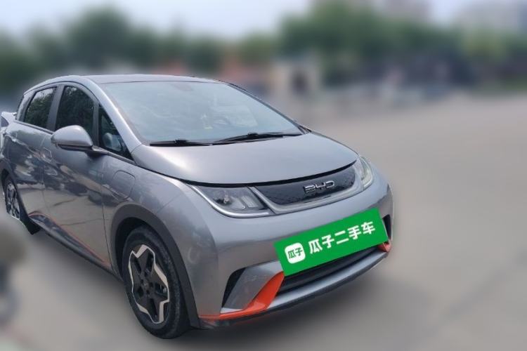 Used BYD Dolphin 2021 405 km Fashion Edition Front Right 45 Deg