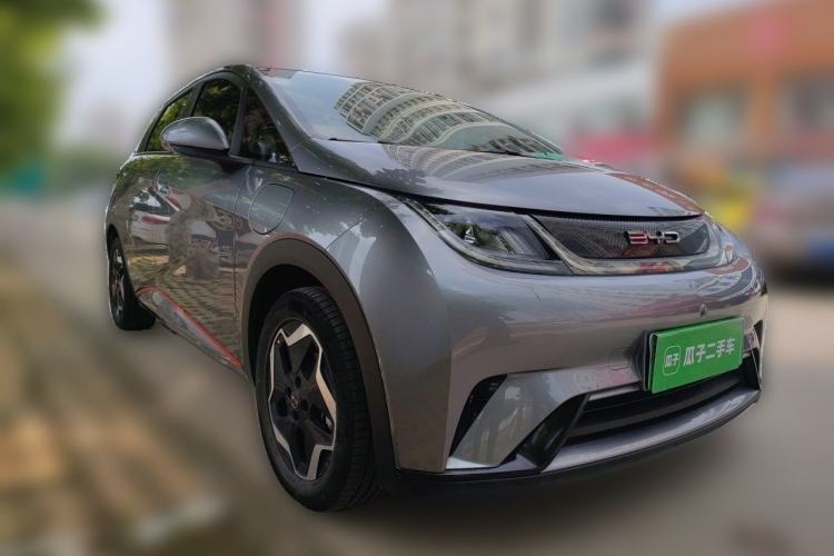 Used BYD Dolphin 2021 405 km Fashion Edition Front Right 45 Deg
