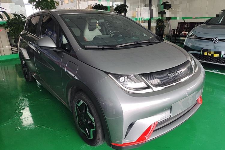 Used BYD Dolphin 2021 405 km Free Version Front Right 45 Deg