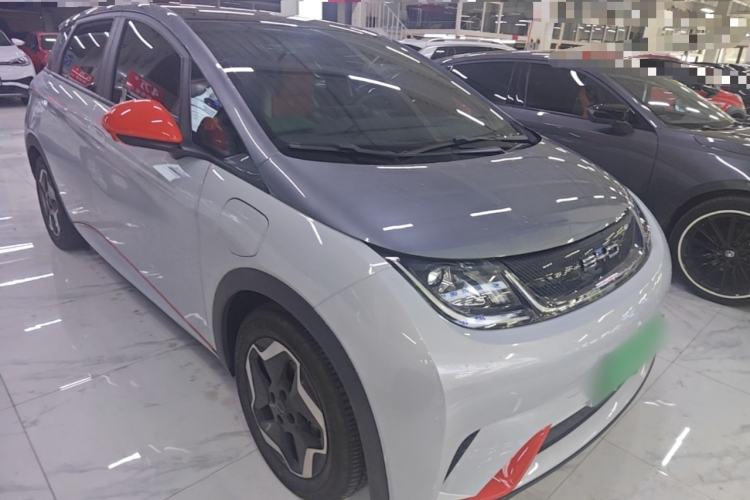 Used BYD Dolphin 2021 405 km Fashion Edition Front Right 45 Deg