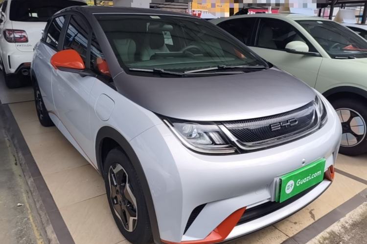 Used BYD Dolphin 2021 405 km Free Version Front Right 45 Deg