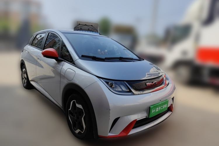 Used BYD Dolphin 2021 405 km Fashion Edition Front Right 45 Deg