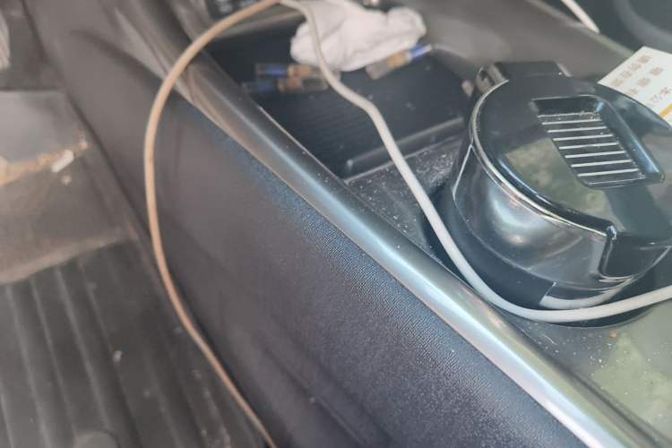 Used BYD Dolphin 2021 405 km Fashion Edition Gear Lever