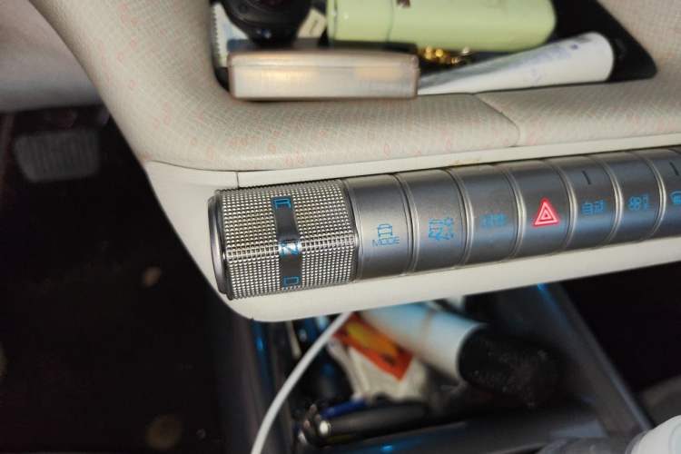 Used BYD Dolphin 2021 405 km Fashion Edition Gear Lever