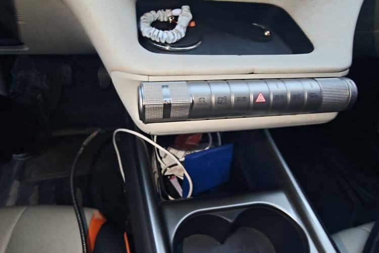 Used BYD Dolphin 2021 405 km Fashion Edition Gear Lever