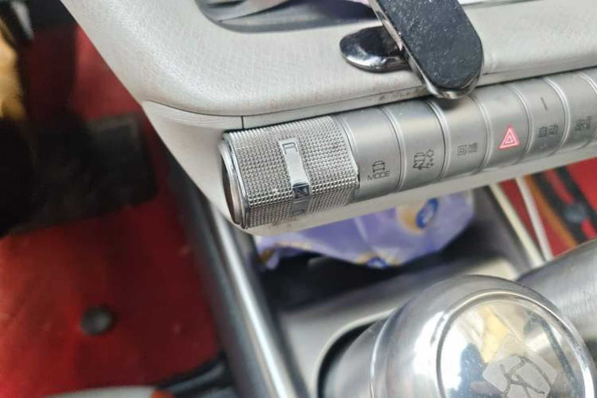 Used BYD Dolphin 2021 405 km Fashion Edition Gear Lever