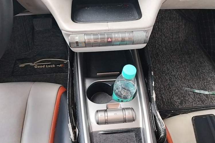 Used BYD Dolphin 2021 405 km Fashion Edition Gear Lever