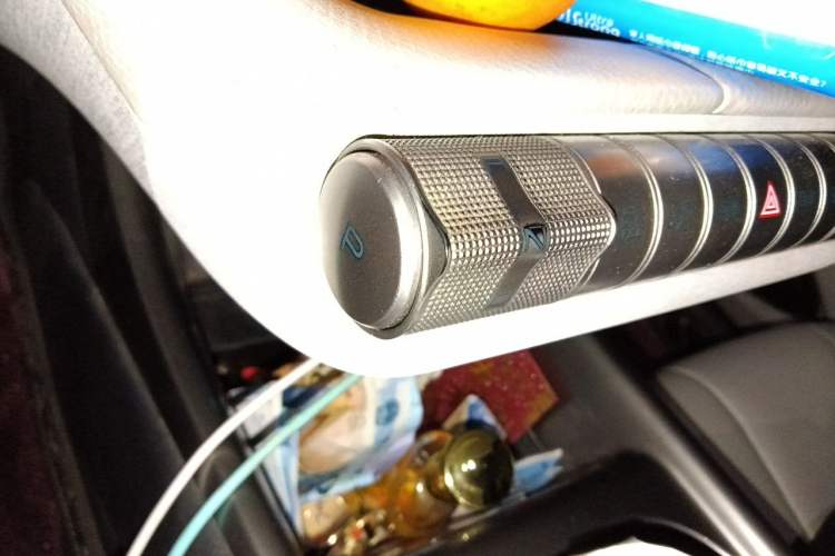 Used BYD Dolphin 2021 405 km Fashion Edition Gear Lever