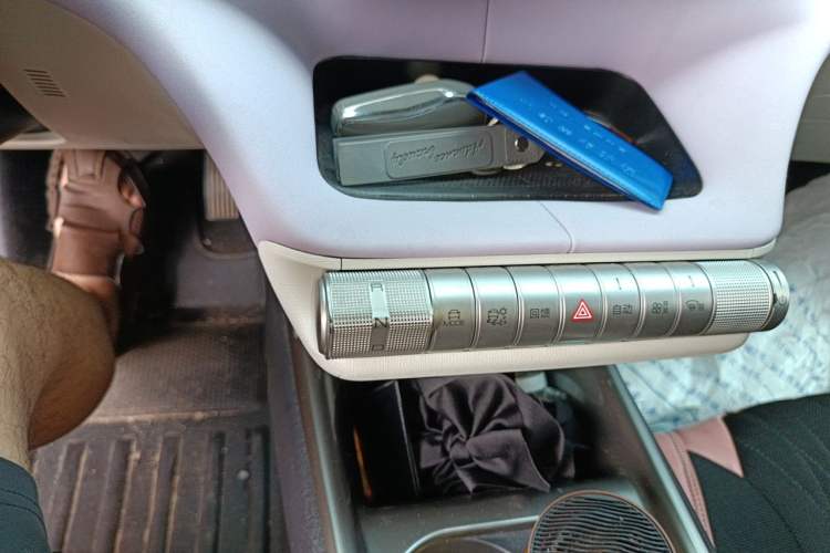 Used BYD Dolphin 2021 405 km Free Version Gear Lever