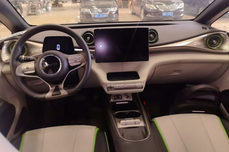 Used BYD Dolphin 2021 405 km Fashion Edition Interior 2