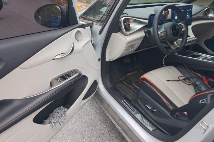 Used BYD Dolphin 2021 405 km Fashion Edition Interior 3