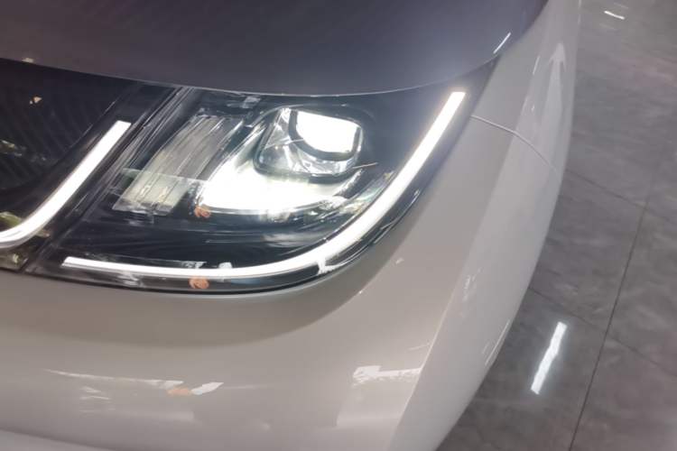 Used BYD Dolphin 2021 405 km Fashion Edition Left Front Headlight