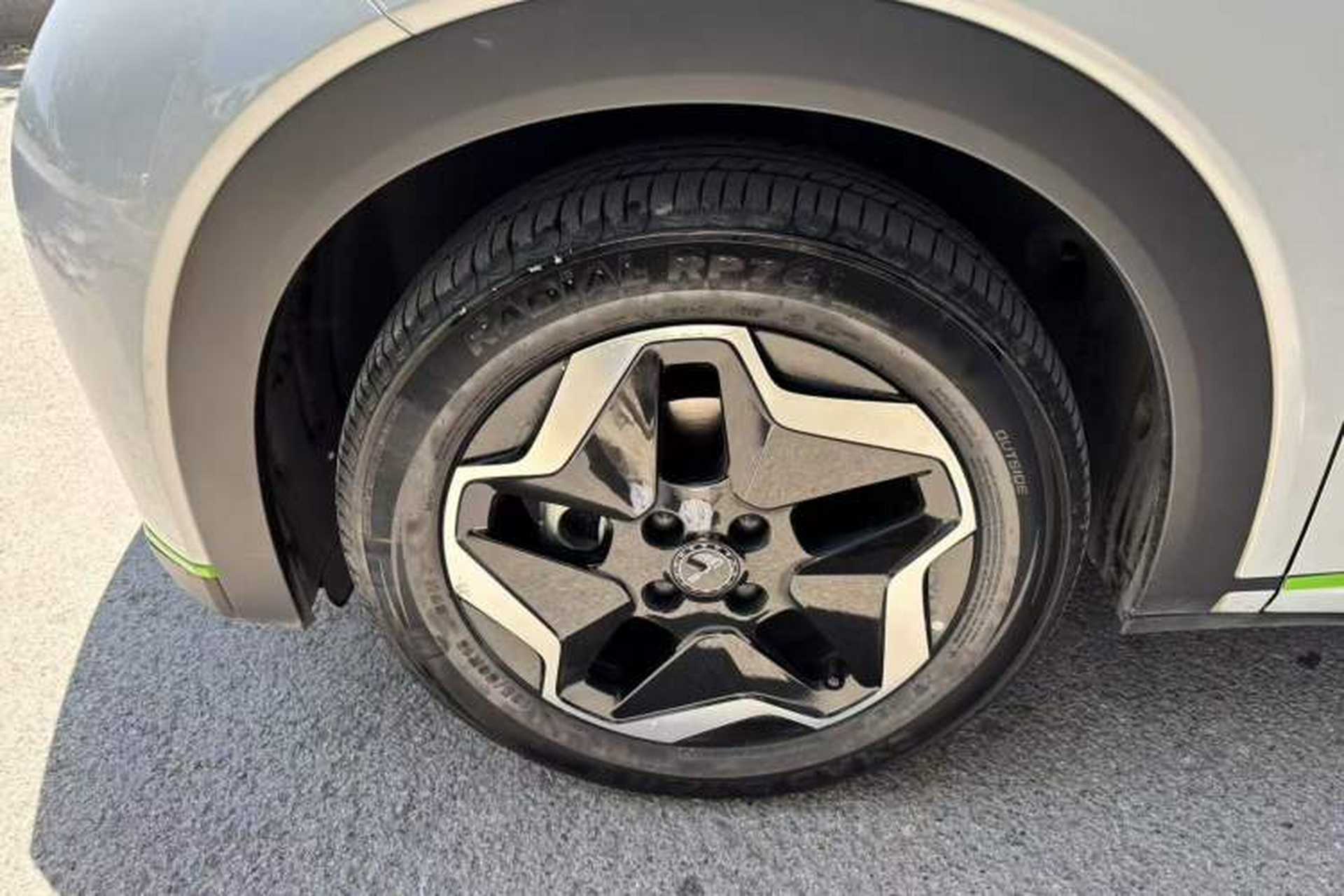 Used BYD Dolphin 2021 405 km Fashion Edition Left Front Wheel Hub