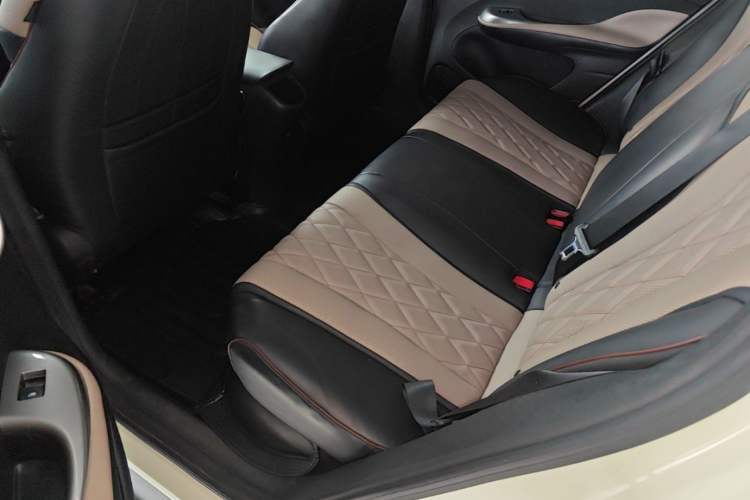 Used BYD Dolphin 2021 405 km Fashion Edition Left Rear Seat