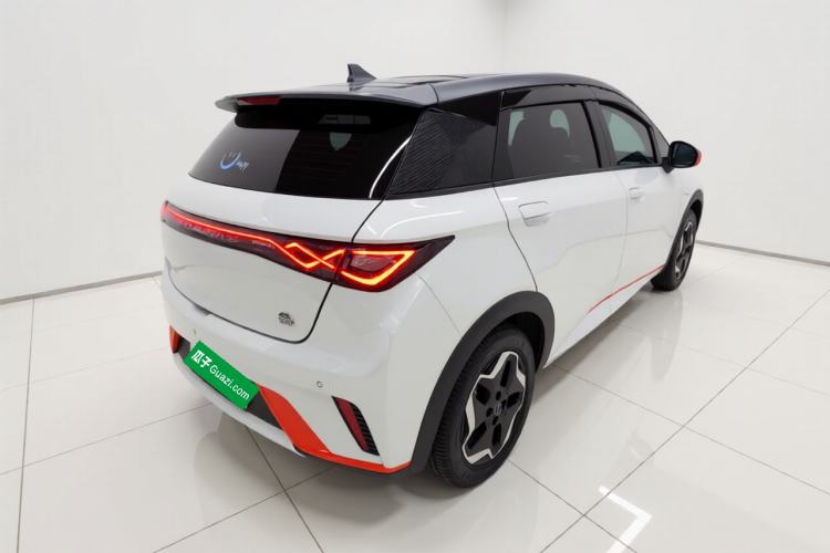 Used BYD Dolphin 2021 405 km Fashion Edition Rear Right 45 Deg