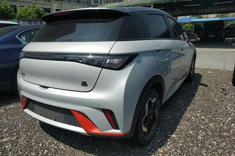 Used BYD Dolphin 2021 405 km Fashion Edition Rear Right 45 Deg