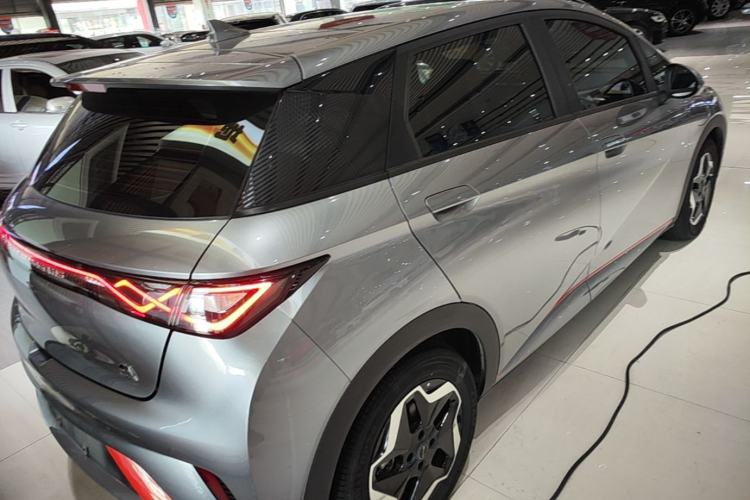 Used BYD Dolphin 2021 405 km Fashion Edition Rear Right 45 Deg