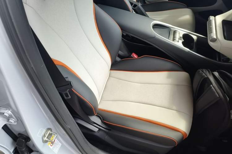 Used BYD Dolphin 2021 405 km Free Version Right Front Seat