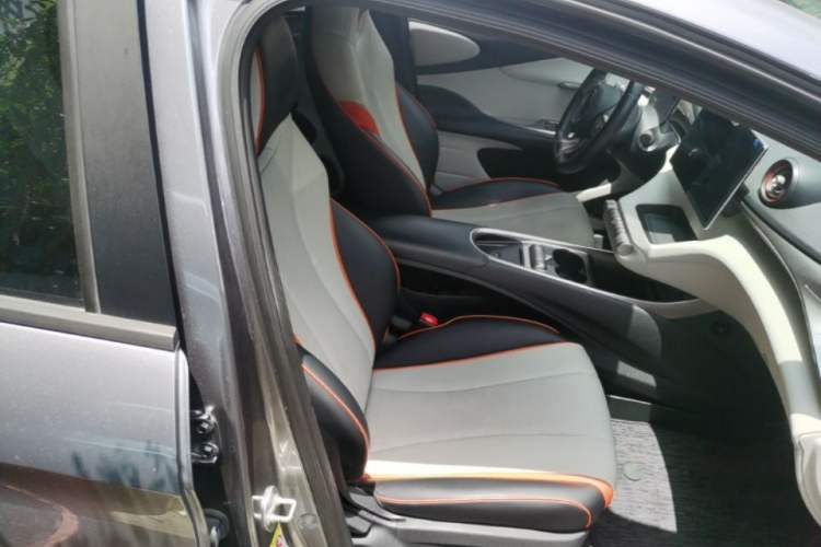 Used BYD Dolphin 2021 405 km Fashion Edition Right Front Seat