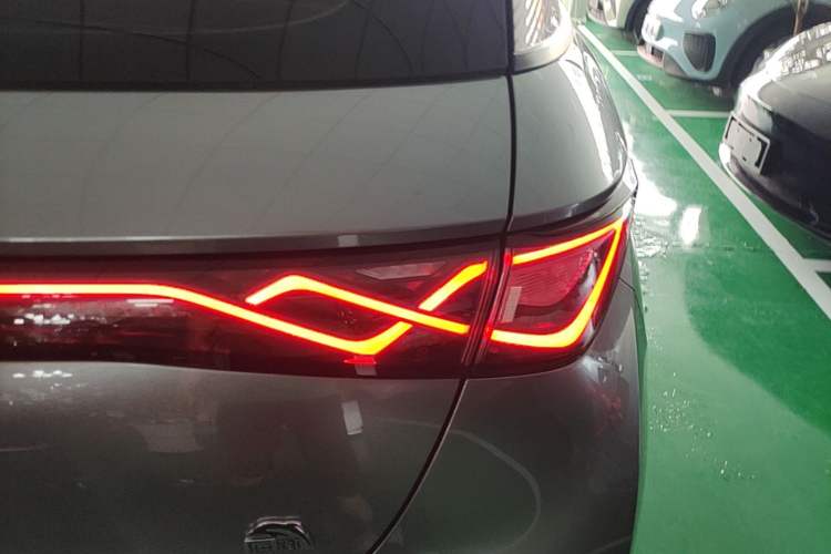 Used BYD Dolphin 2021 405 km Free Version Right Rear Taillight