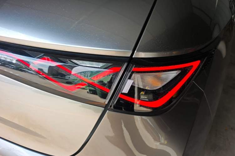 Used BYD Dolphin 2021 405 km Fashion Edition Right Rear Taillight