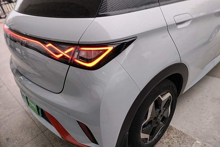 Used BYD Dolphin 2021 405 km Fashion Edition Right Rear Taillight