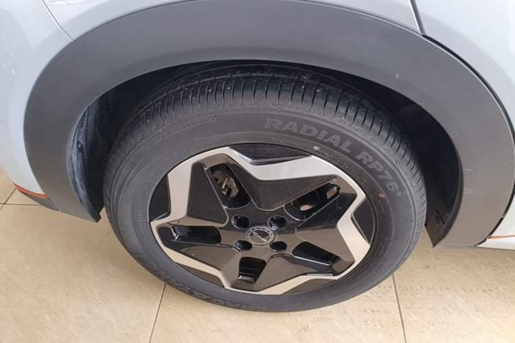 Used BYD Dolphin 2021 405 km Free Version Right Rear Wheel Hub