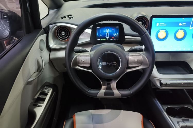 Used BYD Dolphin 2021 405 km Fashion Edition Steering Wheel