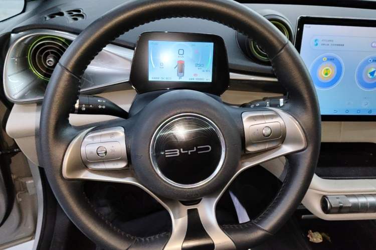 Used BYD Dolphin 2021 405 km Fashion Edition Steering Wheel