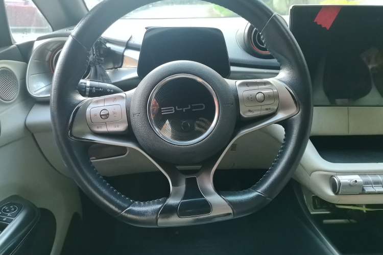 Used BYD Dolphin 2021 405 km Fashion Edition Steering Wheel