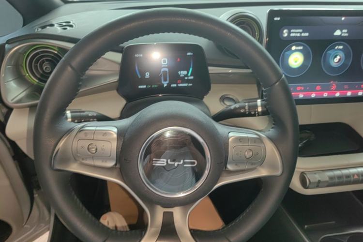 Used BYD Dolphin 2021 405 km Fashion Edition Steering Wheel