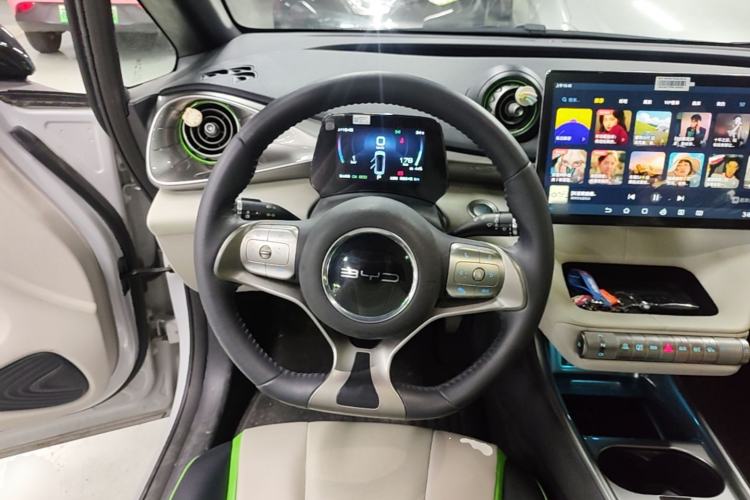 Used BYD Dolphin 2021 405 km Fashion Edition Steering Wheel