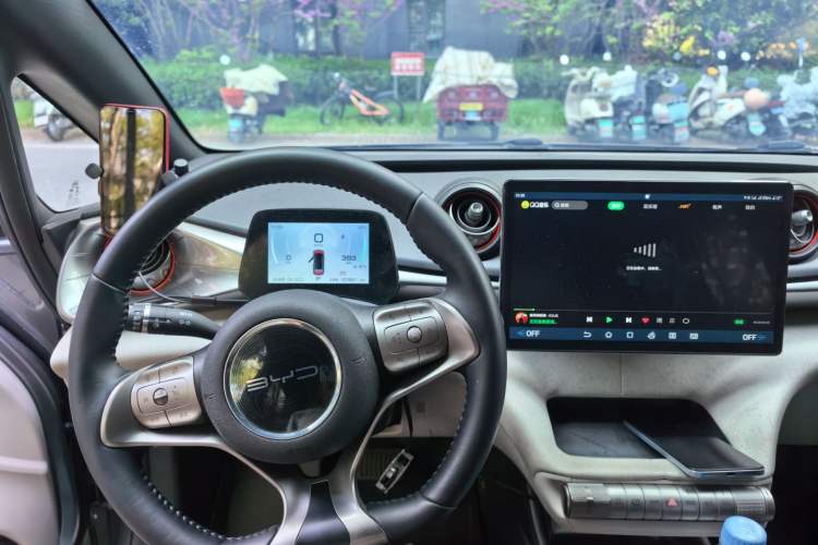 Used BYD Dolphin 2021 405 km Fashion Edition Steering Wheel