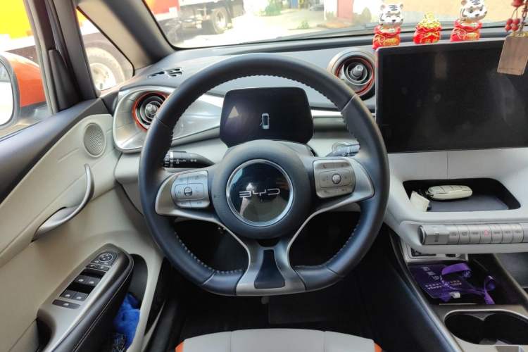 Used BYD Dolphin 2021 405 km Fashion Edition Steering Wheel