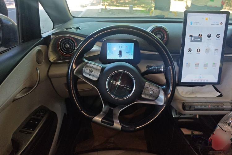 Used BYD Dolphin 2021 405 km Fashion Edition Steering Wheel